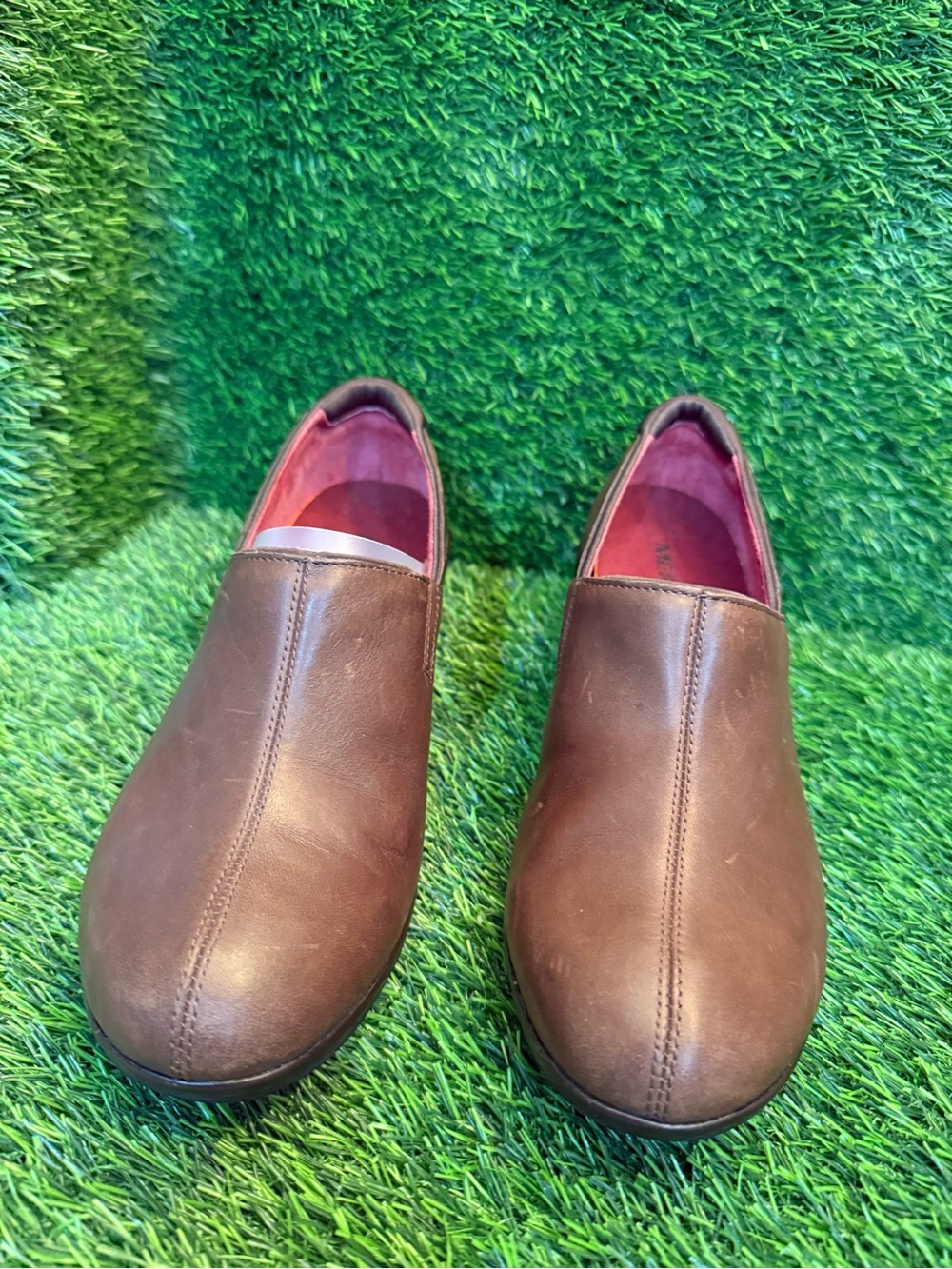 Merrell women’s angelic Brown Leather Slip-On Shoes size 9.5